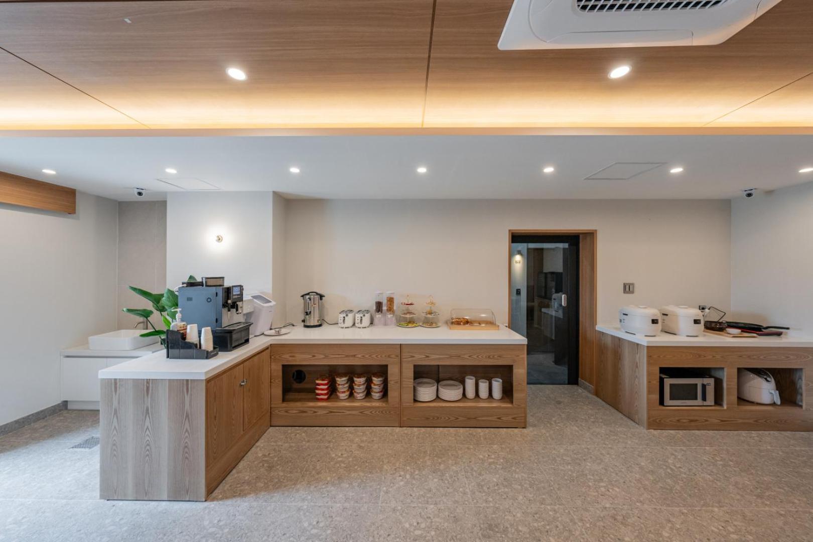 H-Avenue Hotel Munhyeon Puszan Kültér fotó